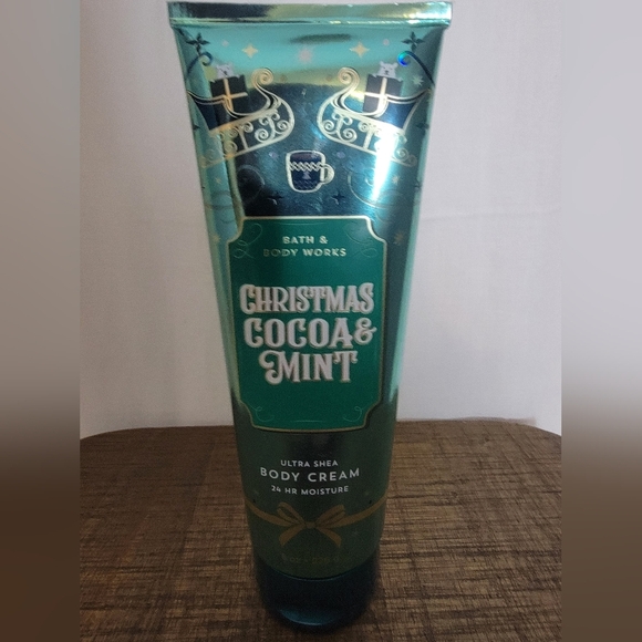 Bath And Body Works Christmas Cocoa & Mint Body Cream - Picture 1 of 4